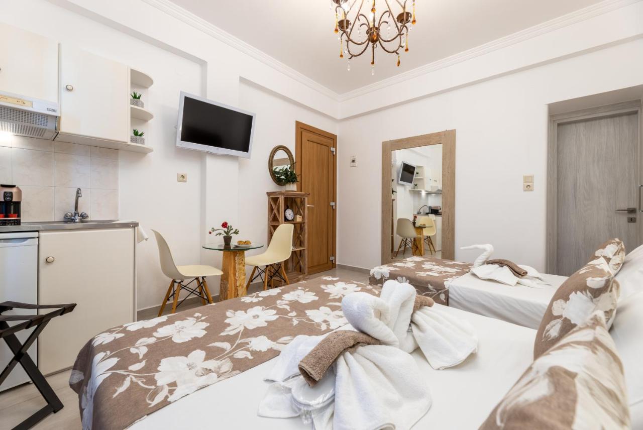 Panos Luxury Studios Páros Eksteriør billede
