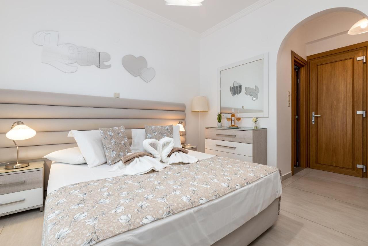 Panos Luxury Studios Páros Eksteriør billede
